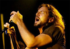 Eddie Vedder (PEARL JAM)